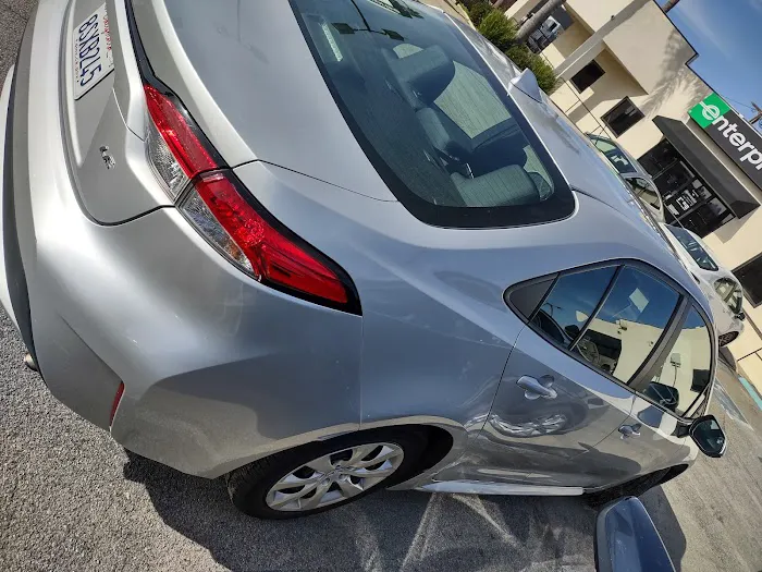 Enterprise Rent-A-Car Picture 8
