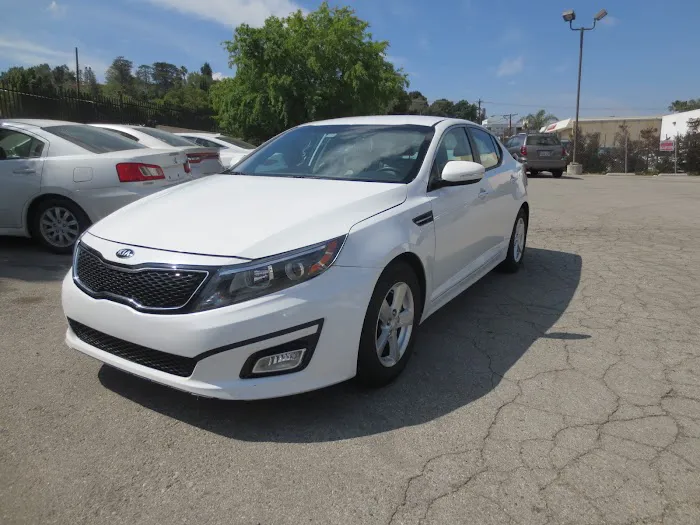 Car Rentals Picture 3