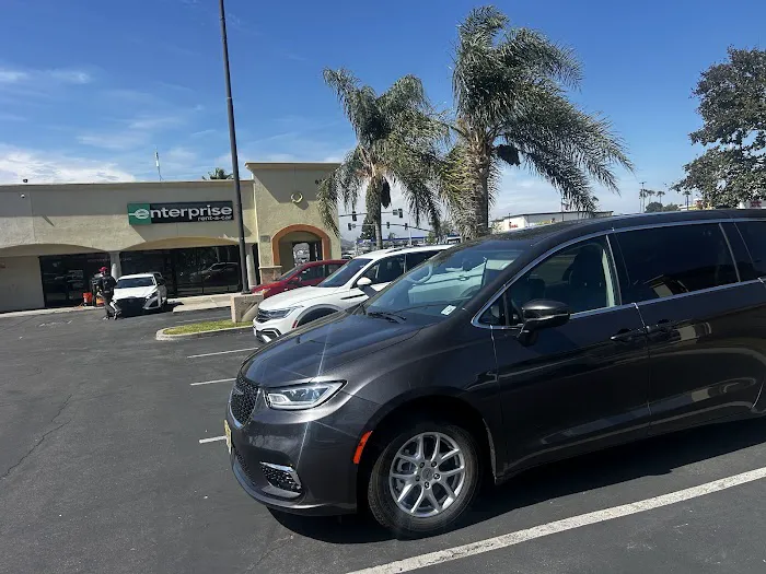 Enterprise Rent-A-Car Picture 7