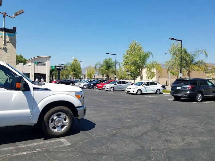 Enterprise Rent-A-Car Picture 8