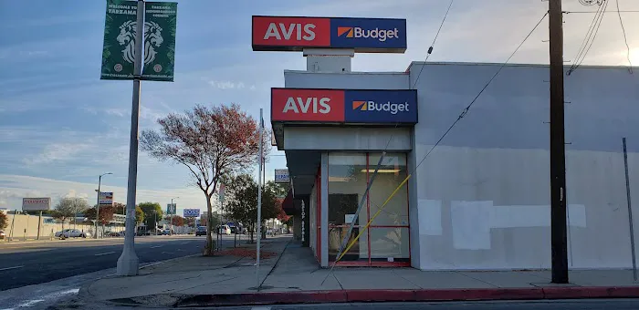 Avis Car Rental Picture 1