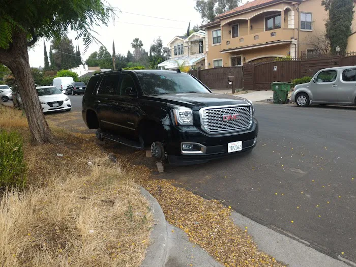 Avis Car Rental Picture 6