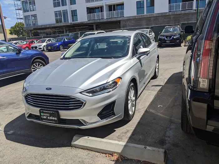 Enterprise Rent-A-Car Picture 1