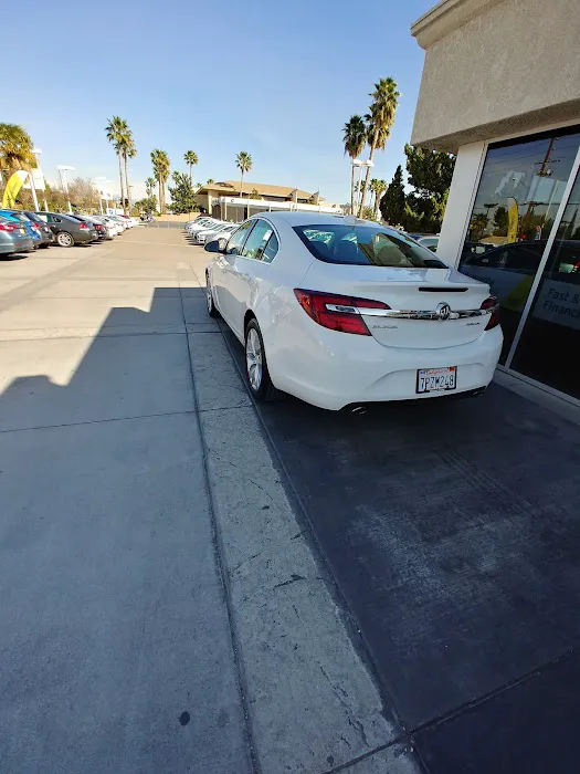 Hertz Car Rental - Riverside - Indiana Avenue Picture 9