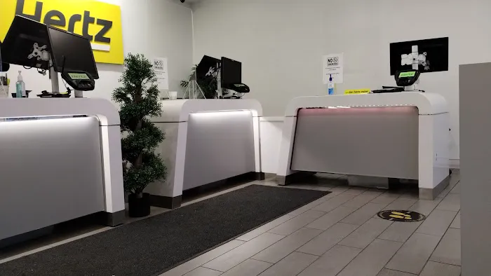 Hertz Car Rental - Northridge - Devonshire Boulevard Picture 2