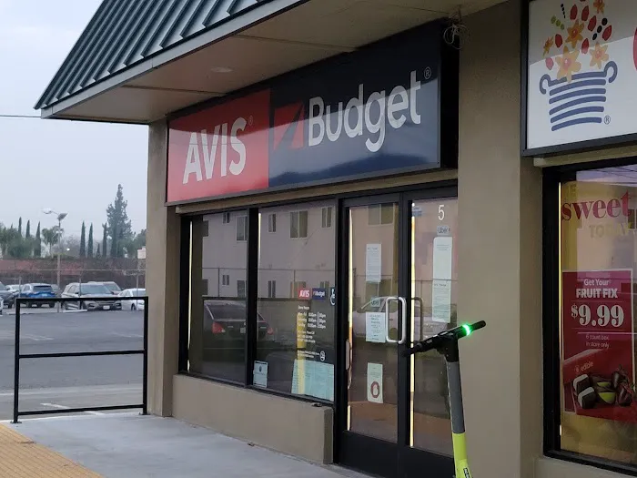 Avis Car Rental Picture 3