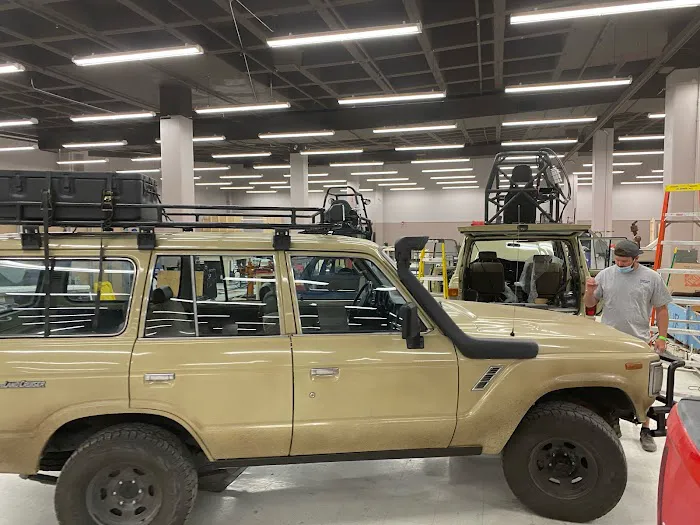 Picture Car Warehouse Picture 7