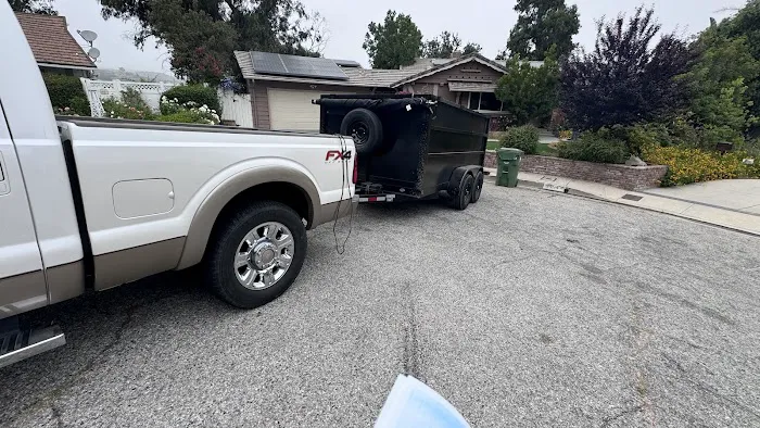 Dump trailer for rent Picture 1