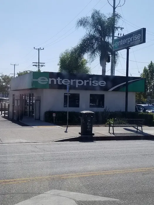 Enterprise Rent-A-Car Picture 1