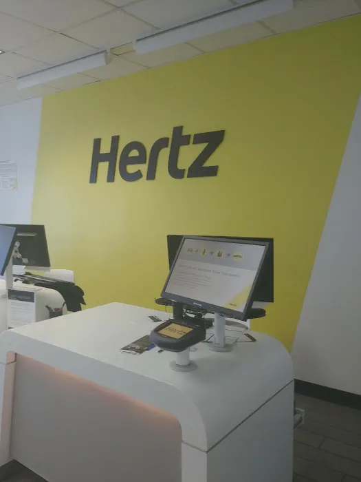 Hertz Car Rental - Canoga Park - Canoga Avenue Picture 1