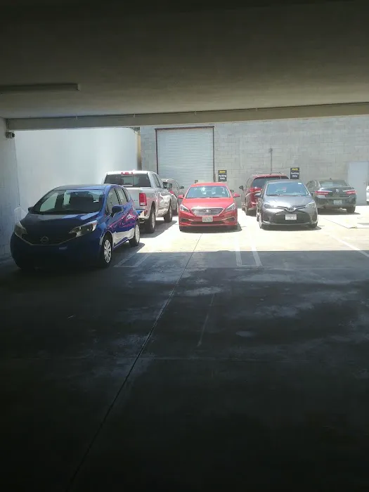Hertz Car Rental - Canoga Park - Canoga Avenue Picture 8