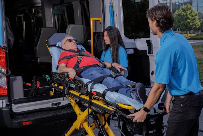 MedCare Transport Picture 3