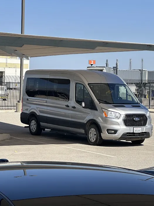 Hertz Car Rental - San Bernardino - San Bernardino International Airport (SBD) Picture 1