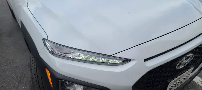 Avis Car Rental Picture 4