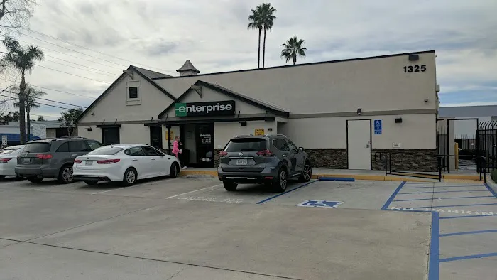 Enterprise Rent-A-Car Picture 6