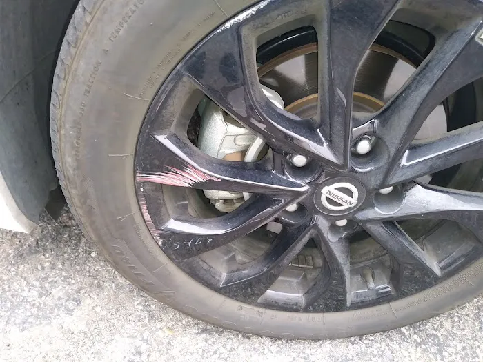 Avis Car Rental Picture 8