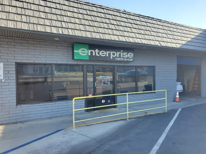 Enterprise Rent-A-Car Picture 2