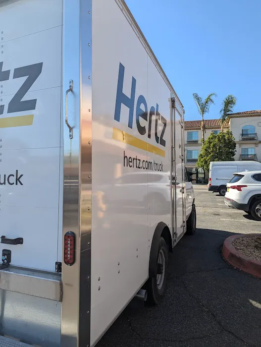 Hertz Car Rental - Temecula - Jefferson Avenue Picture 4