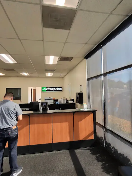 Enterprise Rent-A-Car Picture 1