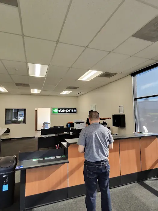 Enterprise Rent-A-Car Picture 8