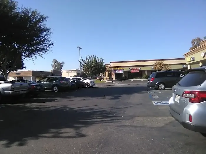 Hertz Car Rental - Mission Viejo - Via Fabricante Picture 4