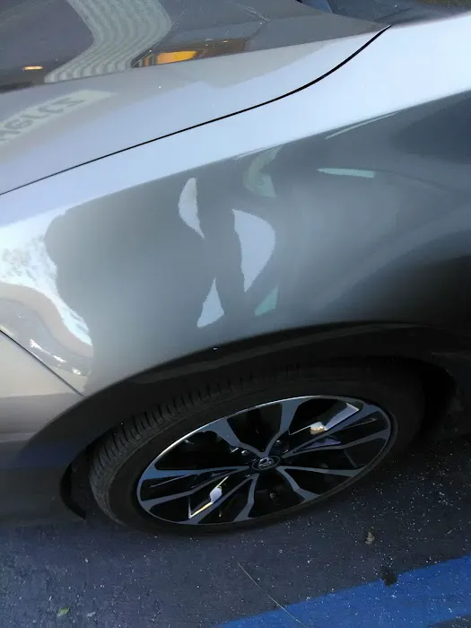 Hertz Car Rental - Irvine - Auto Center Drive Picture 8