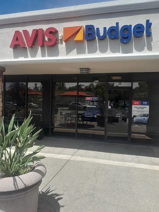 Avis Car Rental Picture 2