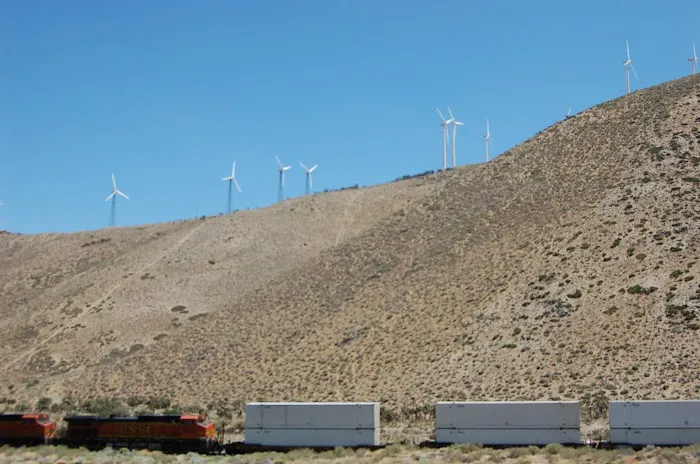 Hertz Car Rental - Palm Springs - Palm Springs International Airport (PSP) Picture 6