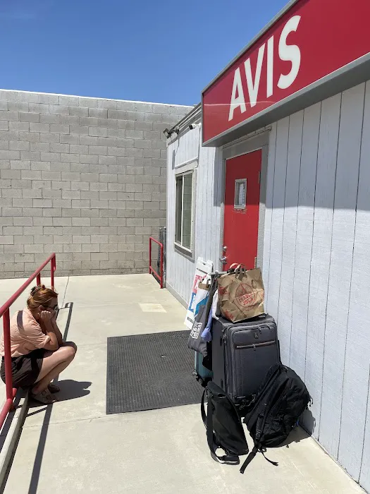 Avis Car Rental Picture 1