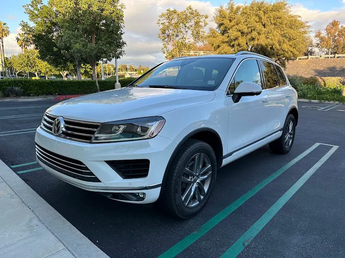 诗远租车（尔湾店）POEM& DISTANCE CAR RENTAL Picture 6