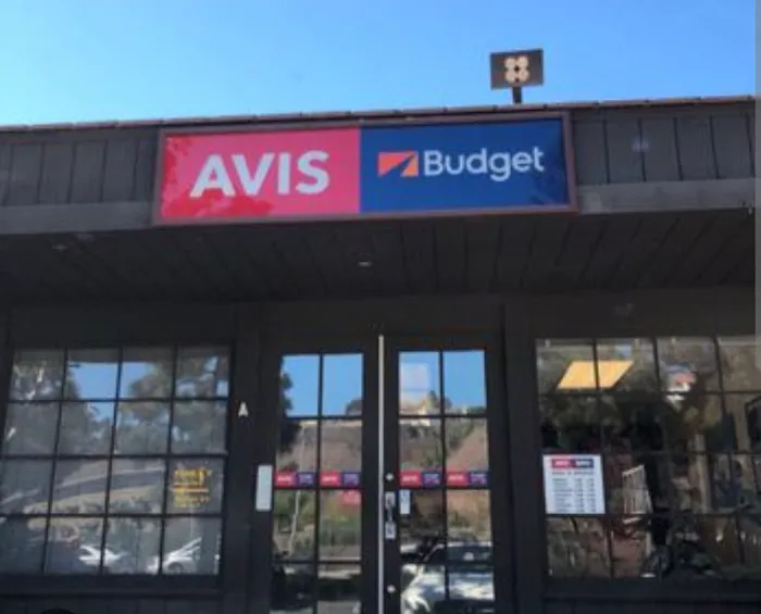 Avis Car Rental Picture 3