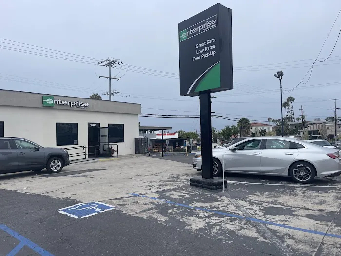Enterprise Rent-A-Car Picture 6