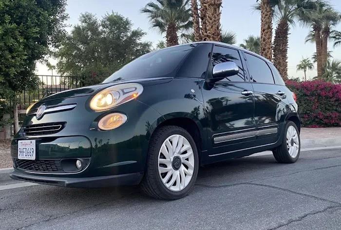Palm Springs Car Rentals Picture 10