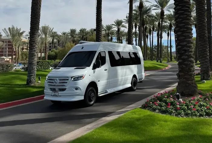 Palm Springs Auto Gallery: Luxury & Exotic Car Rentals Picture 6