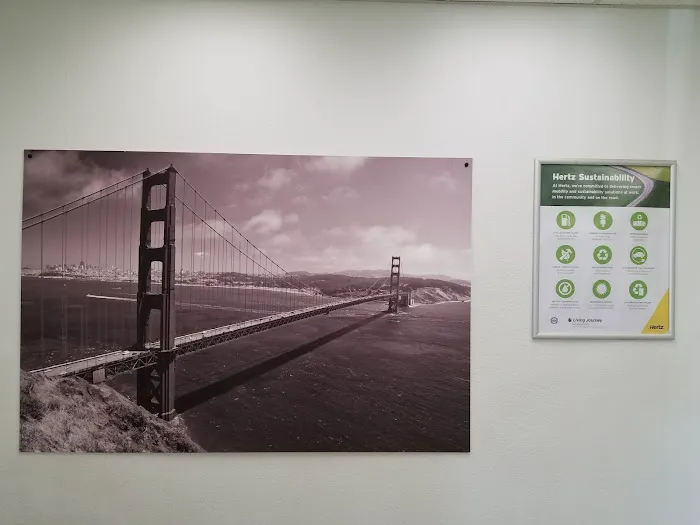 Hertz Car Rental - Indio - Hwy 111 Picture 10