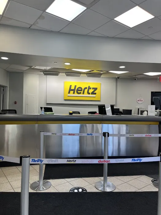 Hertz Car Rental - Boston - Park Plaza Picture 3