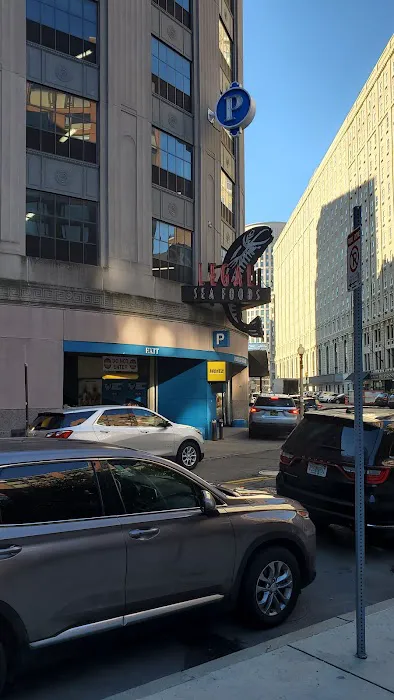 Hertz Car Rental - Boston - Park Plaza Picture 2