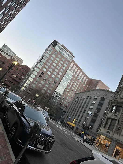 Hertz Car Rental - Boston - Park Plaza Picture 8