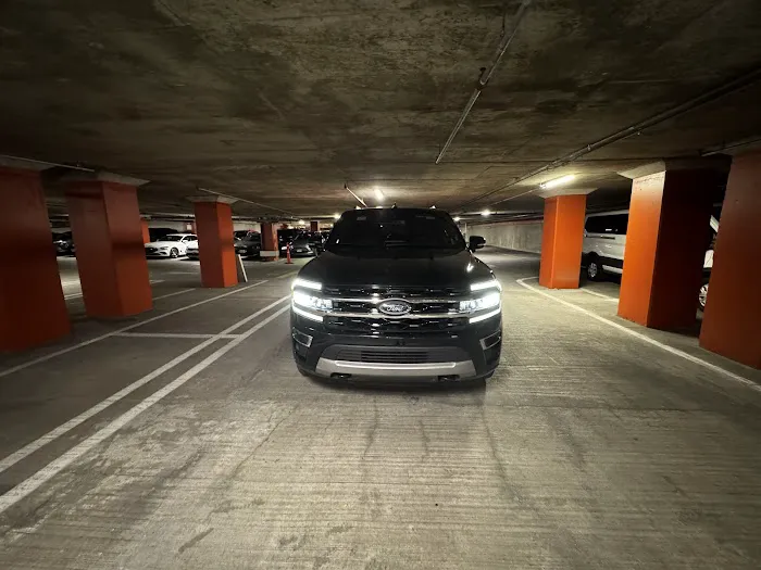 Avis Car Rental Picture 3