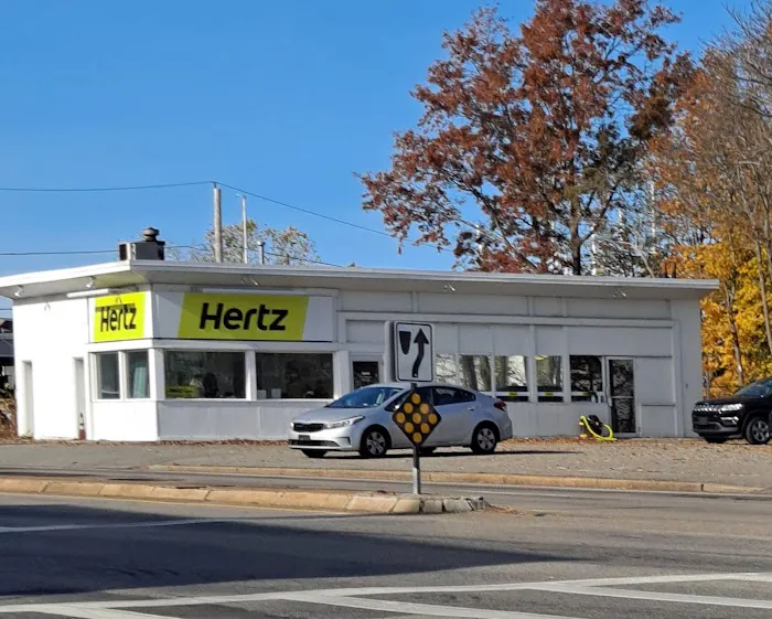 Hertz - Uber Quincy - Southern Artery Picture 2