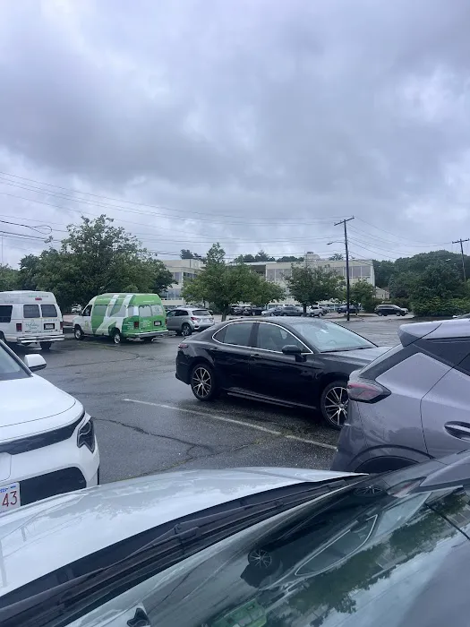 Avis Car Rental Picture 1
