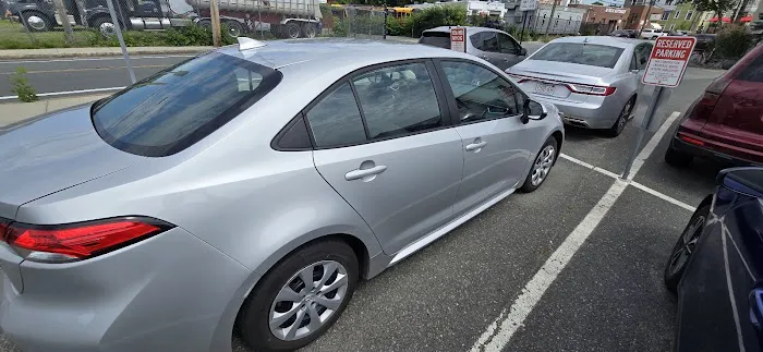 Enterprise Rent-A-Car Picture 1