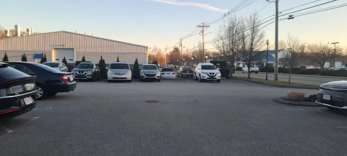 Hertz Car Rental - Randolph - South Main Street HLE Picture 2