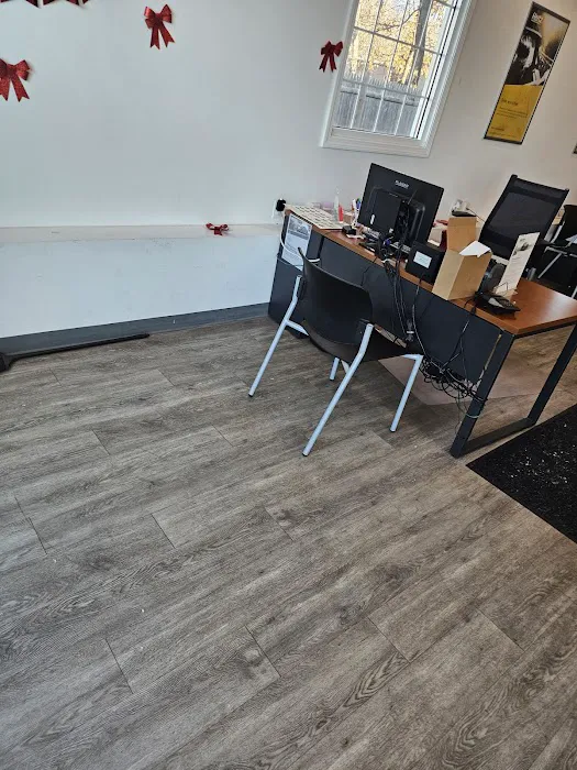 Hertz Car Rental - Randolph - South Main Street HLE Picture 8