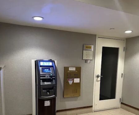 Hertz Car Rental - Boston - Marriott Newton