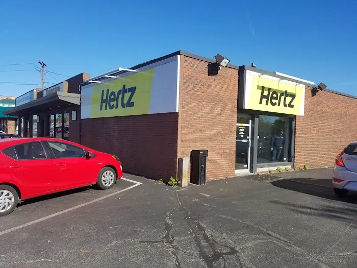 Hertz Car Rental - Medford - Mystic Avenue Picture 7