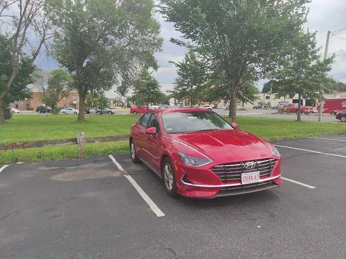 Hertz Car Rental - Medford - Mystic Avenue Picture 3