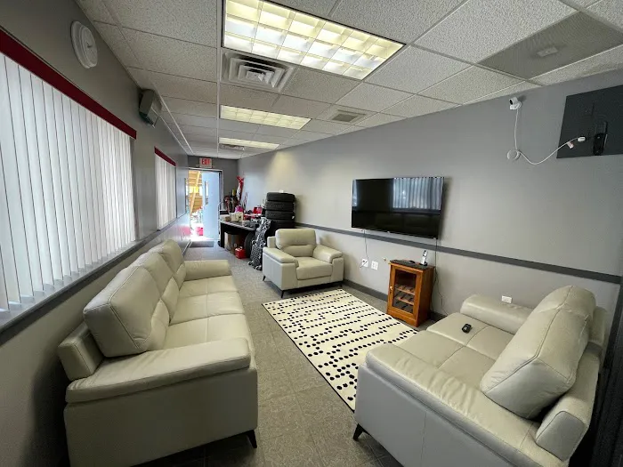 Pike Cars, LLC Picture 2