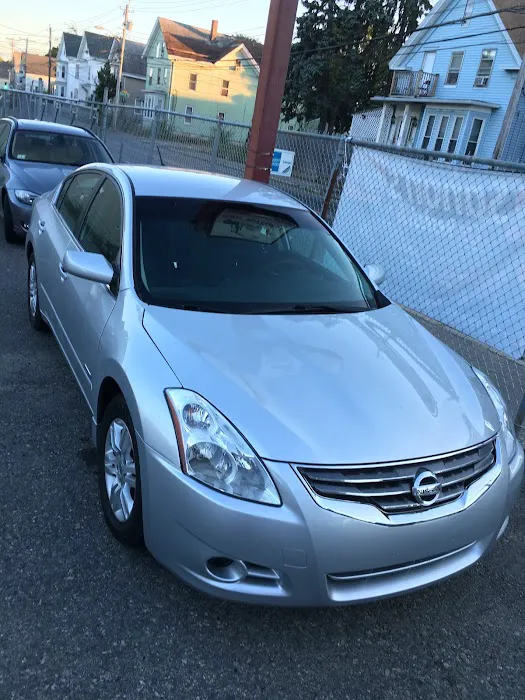 Sanon's Rent A Car Picture 4