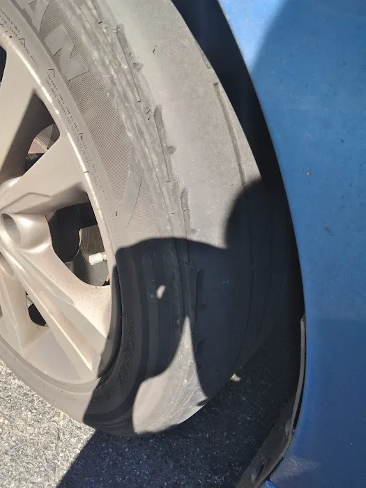 Avis Car Rental Picture 8